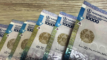 Фотография к новости: Отбасы банк төрағасы қаржы сұрады