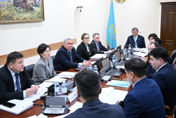 Фотография к новости: "Келешек" балаларға білім беру үшін жинақтау жүйесін енгізу  талқыланды