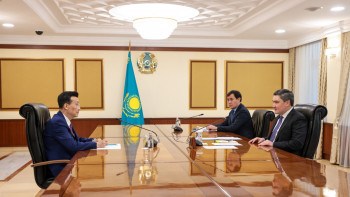 Фотография к новости: Қазақстан мен Қытай арасындағы тауар айналымын арттыру жұмысы талқыланды