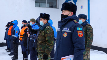 Фотография к новости: Қарағанды облысында қар құрсауында қалған 53 жолаушы құтқарылды