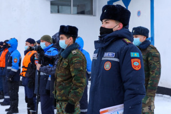 Фотография к новости: Қарағанды облысында қар құрсауында қалған 53 жолаушы құтқарылды