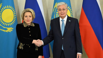 Фотография к новости: Тоқаев РФ Федералдық Жиналысының төрағасымен кездесті