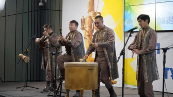 Фотография к новости: "Тіл – тәуелсіздік тұғыры": елордада мерекелік іс-шара өтті