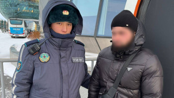 Фотография к новости: Ұландар шетел азаматына көмек көрсетті