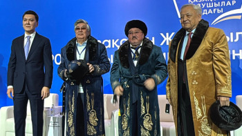 Фотография к новости: Ұлттық интеллигенция халқымыздың болмысын сақтау үшін тынбай еңбек етті – Ерлан Қарин