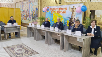 Фотография к новости: Астана зейнеткерлері ұлттық құндылықтарды дәріптеп жүр