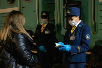 Фотография к новости: Мереке күндері қосымша теміржол пойыздары мен әуе рейстері іске қосылады