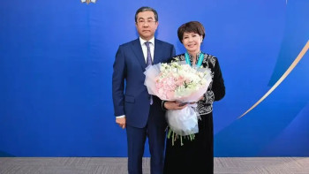 Фотография к новости: Роза Рымбаева жаңа атаққа ие болды