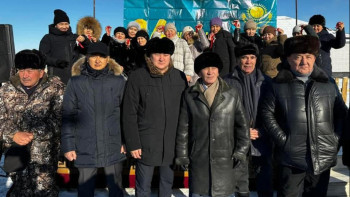 Фотография к новости: Ақсуат ауданында пәтер кілттері табыс етілді