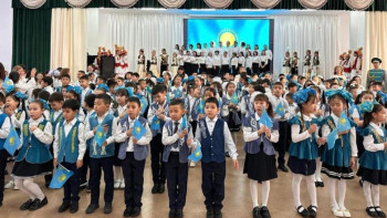 Фотография к новости: Елордада бір сәтте 700 оқушы патриоттық әнді шырқады