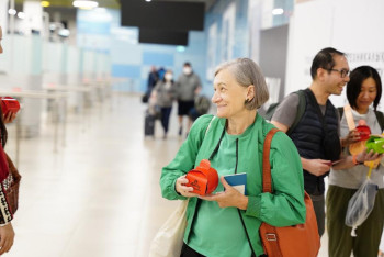 Алматы Халықаралық әуежайында туристерге сыйлықтар табысталады