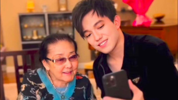 Фотография к новости: Димаш Құдайберген Бибігүл Төлегенованы мерейтойымен құттықтады