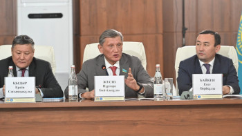 Фотография к новости: Нұртөре Жүсіп "Егемен Қазақстан" газетінің 105 жылдығына арналған форумға қатысты