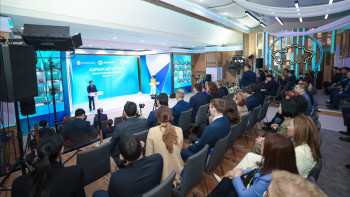 Фотография к новости: AMANAT: "Қарызсыз қоғам" қарызға тәуелділіктің салдарымен емес, оның себептерімен күреседі