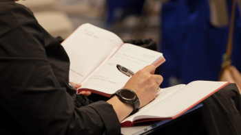 Фотография к новости: Сәтбаевта жұмыскерлер талабы талқыланды