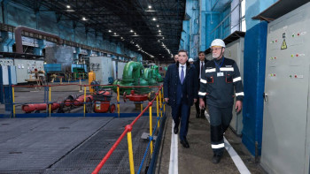 Фотография к новости: Бектенов Рудный қаласындағы жылу беру маусымымен және қара металлургияның дамуымен танысты