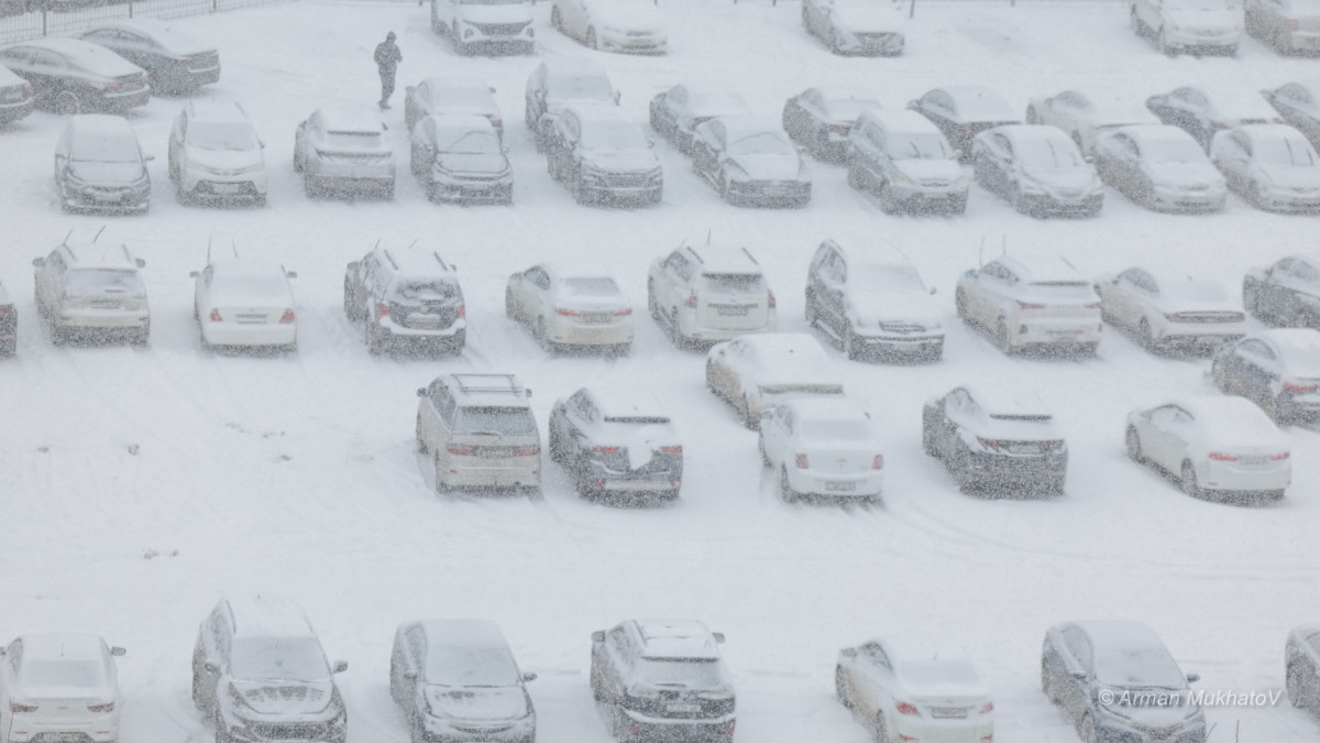 Арман Мухатов  -архив
