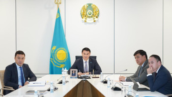 Фотография к новости: Түркістан облысында шағын авиацияны дамыту жолдары қаралды