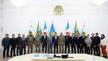 Фотография к новости: Жақсылықов Спорттық және жауынгерлік самбо федерациясын басқарады