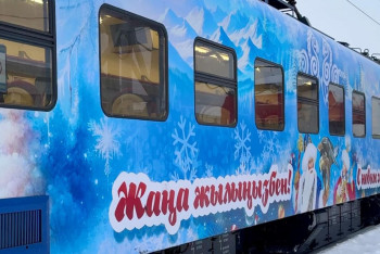 Фотография к новости: Елордадан Атбасар мен Көкшетау бағытында жаңа жылдық электропойыз жолға шықты