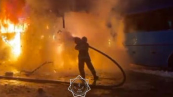 Фотография к новости: Қарағандыда автобус өртенді