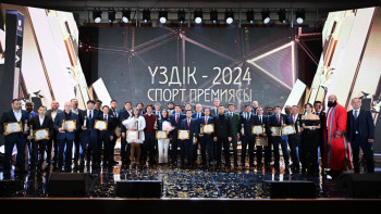 Фотография к новости: Ербол Мырзабосынов спорт саласындағы жыл үздіктерін марапаттады