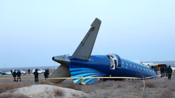 Фотография к новости: Ақтаудағы ұшақ апатынан 38 адам қаза тапты