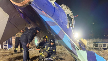 Фотография к новости: ТЖМ: Ұшақтың конструкцияларын бөлшектеу жұмыстары жалғасуда