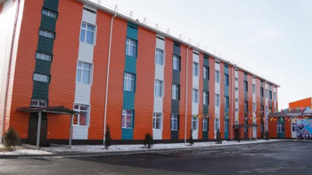 Фотография к новости: Түркістан облысында жаңа мектеп ел игілігіне берілді