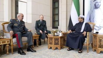 Фотография к новости: Қорғаныс министрі ресми сапармен Біріккен Араб Әмірліктерінде болды