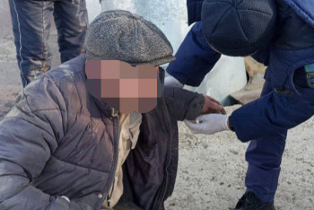 Ақтөбеде құдыққа құлап кеткен адам құтқарылды