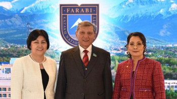 Фотография к новости: Сенатор әл-Фараби атындағы ҚазҰУ-дың 90 жылдығына арналған шараға қатысты