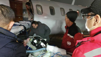 Фотография к новости: Маңғыстауда ұшақ апатынан зардап шеккен соңғы науқастарды еліне шығарып салды