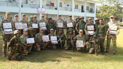 Десанттық-шабуылдау әскерлерінің әскери қызметшілері Үндістанда оқудан өтті