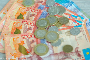 Фотография к новости: 2024 жылы республикалық бюджеттен әлеуметтік төлемдерге 5,3 трлн теңге бөлінді