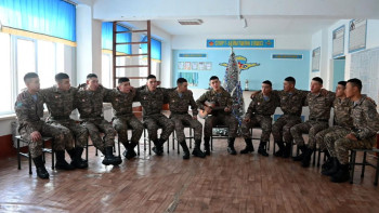 Фотография к новости: Әскер сапындағы сарбаздар жаңа жылды қарсы алды