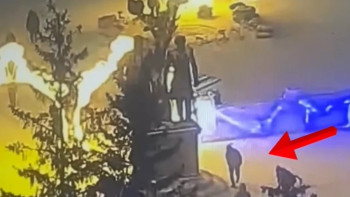 Фотография к новости: Петропавлда ескерткішке мінген тәртіп бұзушылар ұсталды