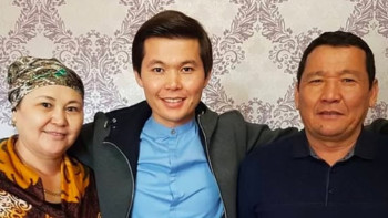 Фотография к новости: Ернар Айдар әкесі туралы жантебірентер жазба жариялады