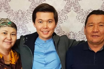 Ернар Айдар әкесі туралы жантебірентер жазба жариялады