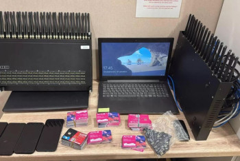 Алматыда екі жігіттен 190 sim-карта мен sim-box құрылғылары тәркіленді