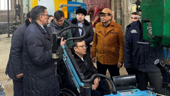 Фотография к новости: Депутаттар Қызылордада өндіріс орындарын аралады