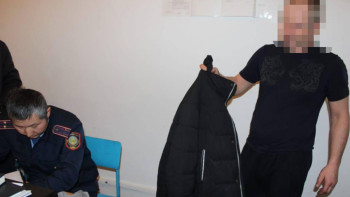 Фотография к новости: Қостанай облысында полиция қарақшылық жасаған күдіктіні ұстады