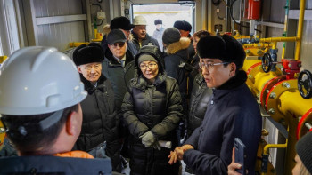 Фотография к новости: Мәжіліс депутаттары Теміртаудағы газ тарату желілерінің құрылысымен танысты