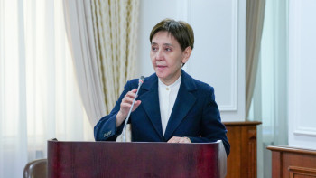 Фотография к новости: Әрбір 4-ші қазақстандық мемлекеттен әлеуметтік көмек алады - Дүйсенова