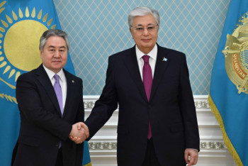 Фотография к новости: Тоқаев Қырғызстанның Сыртқы істер министрін қабылдады