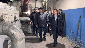 Фотография к новости: Депутат Семейдегі жылу беру қазандығының жұмысымен танысты