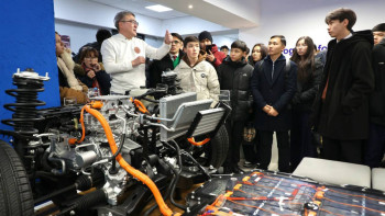 Фотография к новости: Мектеп оқушыларына жұмысшы мамандықтары туралы семинар өтті