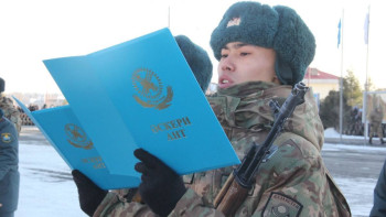 Фотография к новости: Елордада 700-ге жуық жас сарбаз ант берді