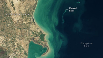 Фотография к новости: NASA Каспий теңізінен белгісіз арал тапты