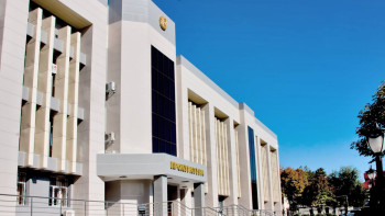 Фотография к новости: Шымкентте заңсыз жарнама жасаған төрт компания анықталды